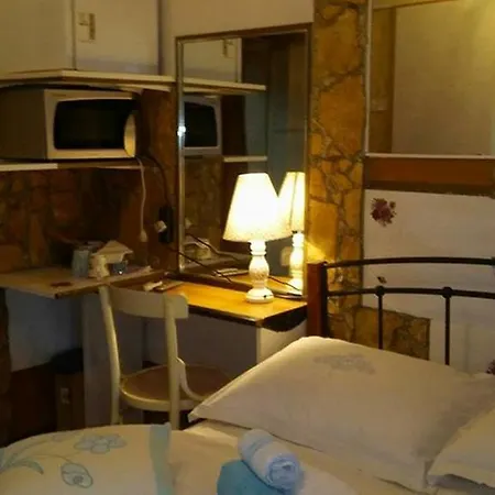 Duran Guest house 2*
