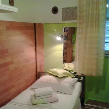Duran Guest house 2*